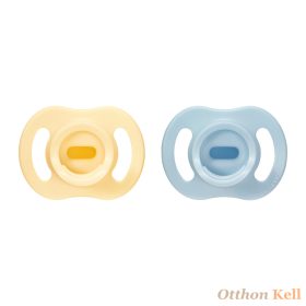 Tommee Tippee UltraLight StayPut ultrakönnyű cumi, szilikon, 0-6 hónap, BPA mentes, kék-sárga, 2 db   Tommee Tippee UltraLight StayPut ultrakönnyű cumi, szilikon, 0-6 hónap, BPA mentes, kék-sárga, 2 db