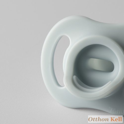 Tommee Tippee UltraLight StayPut ultrakönnyű cumi, szilikon, 0-6 hónap, BPA mentes, kék-sárga, 2 db