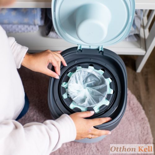 Tommee Tippee pelenkacsomagoló Twist and Click kék