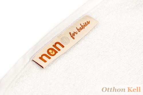 nano for babies extra nagy bambusz baba és gyermek törölköző - fehér vidra - 90x90 cm